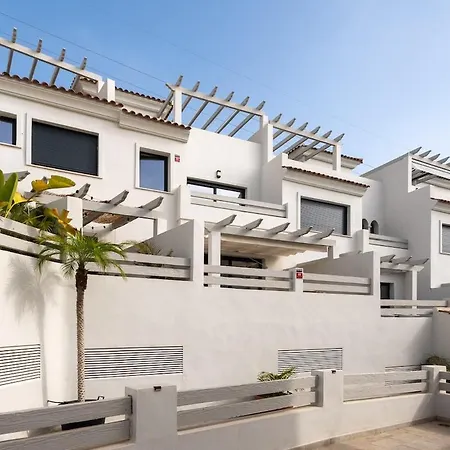 Modern 3-bedroom At Agra Residencial Apartamento Estepona