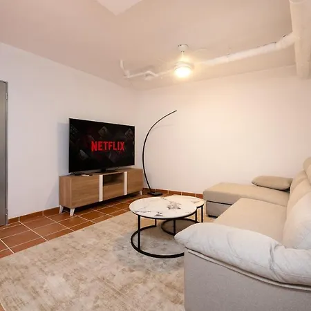 Apartment Modern 3-bedroom At Agra Residencial *