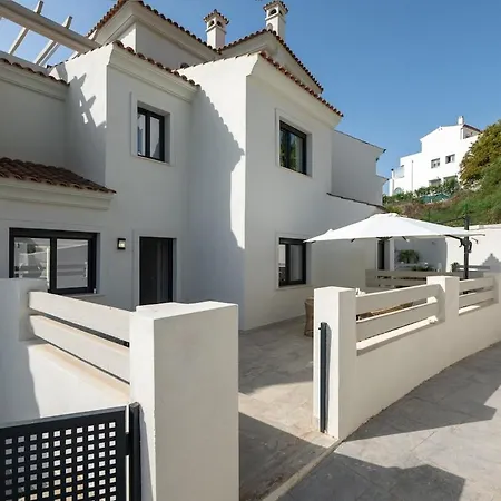 Modern 3-bedroom At Agra Residencial Apartment